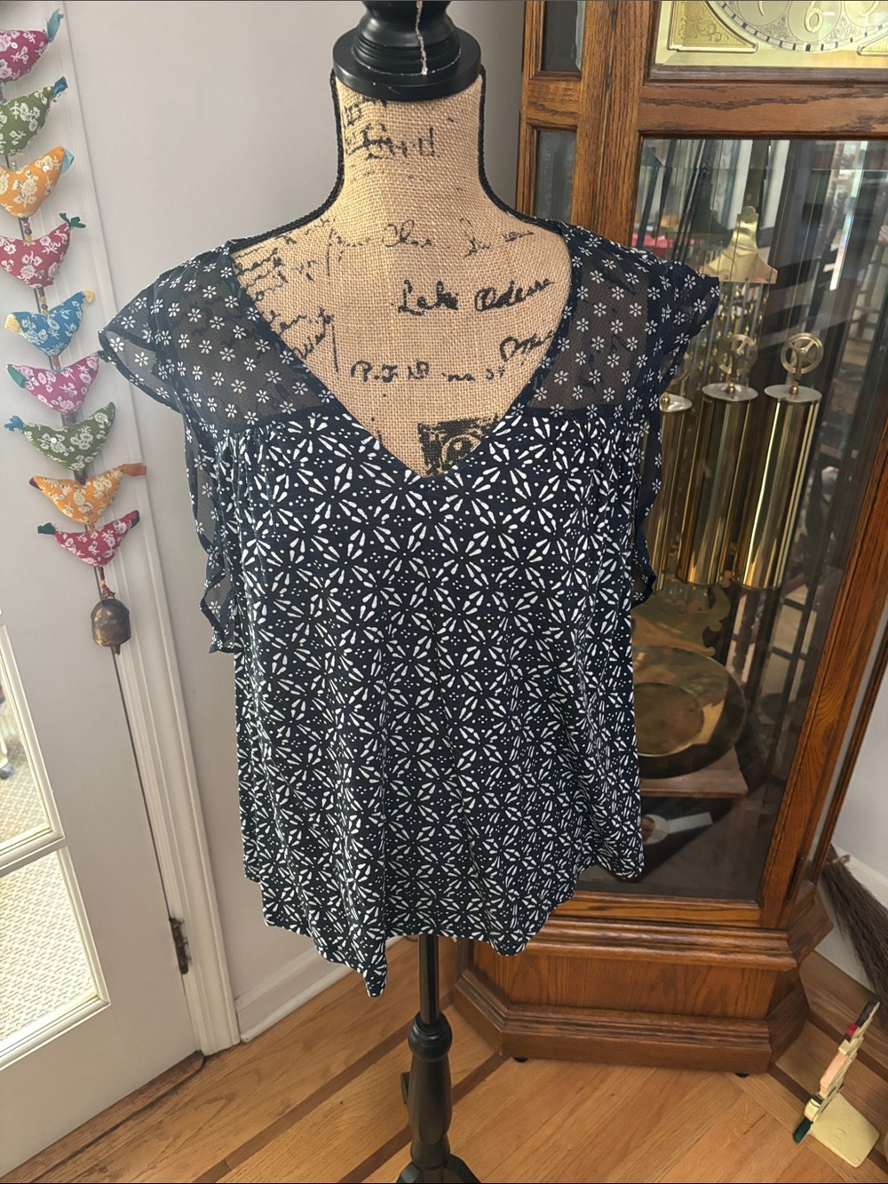 Lucky Brand Navy and White Printed Flutter Sleeve Blouse